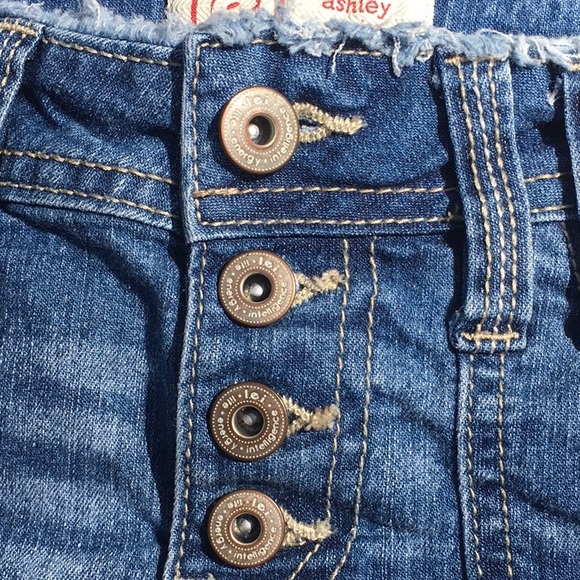 Lei Button Up Jean Shorts Junior Size 1 - Picture 3 of 6